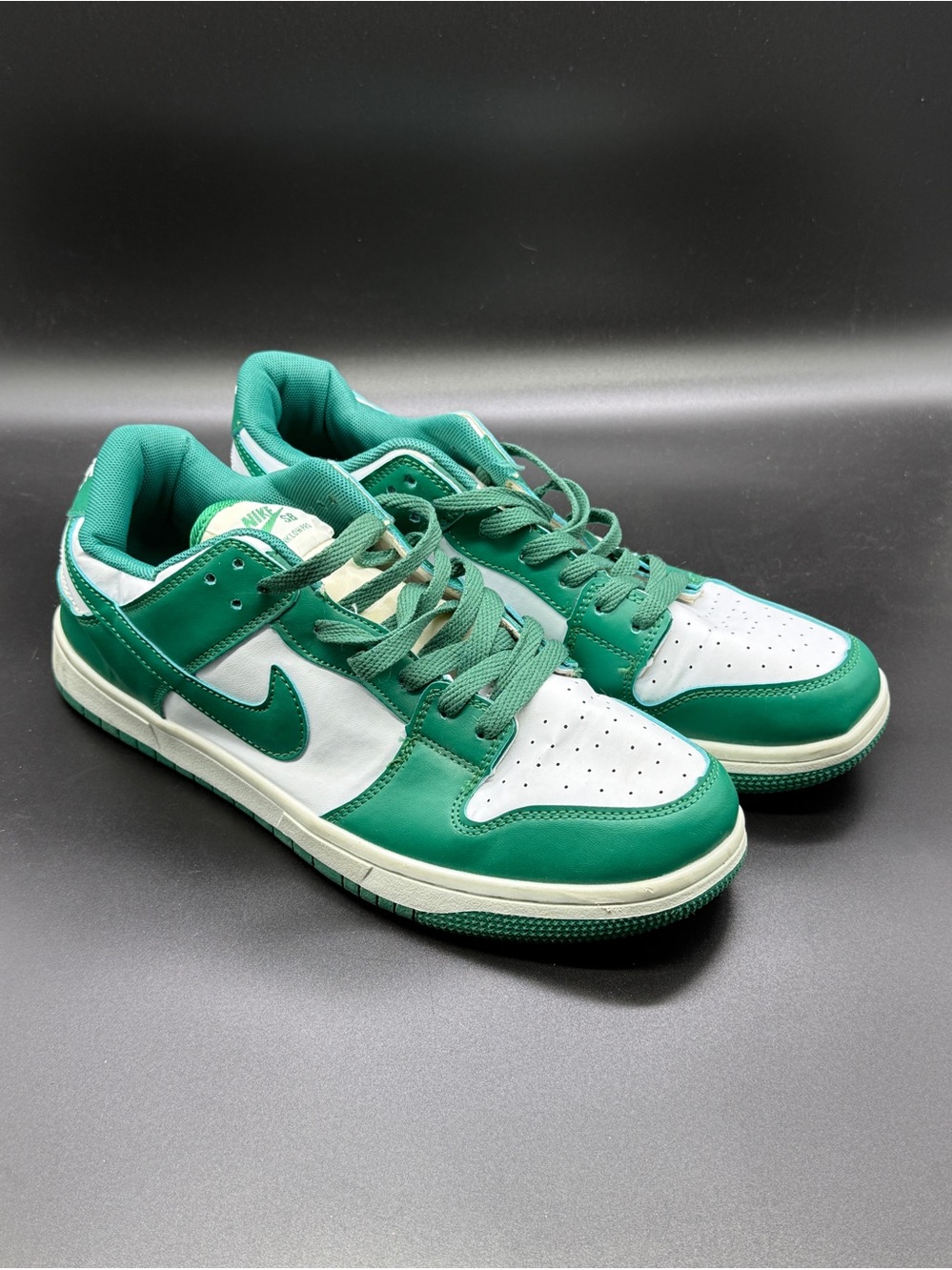 Nike SB Dunk Low Pro White Malachite Sneakers Men's 11 Lace Up Boston Celtics
